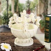 办公桌右边是滴水观音风水好么?