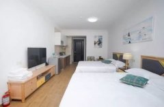 风水卧室冲小区门的风水问题