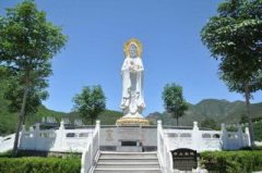 坟周围的地势从风水来说哪样最好？