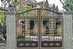 用玻璃做大门风水好吗?