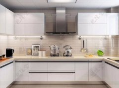 房屋厨房出现在中间怎么办